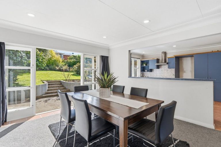 Photo of property in 11 Pioneer Crescent, Helensburgh, Dunedin, 9010