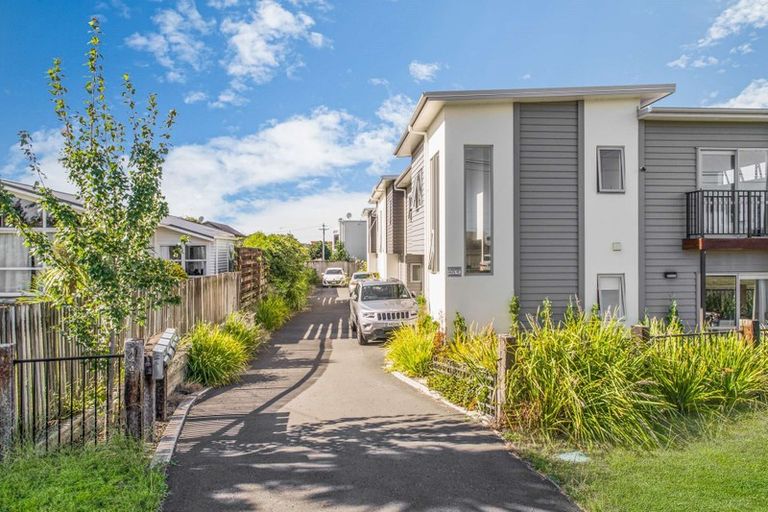 Photo of property in 144u3 Old Farm Road, Hamilton East, Hamilton, 3216