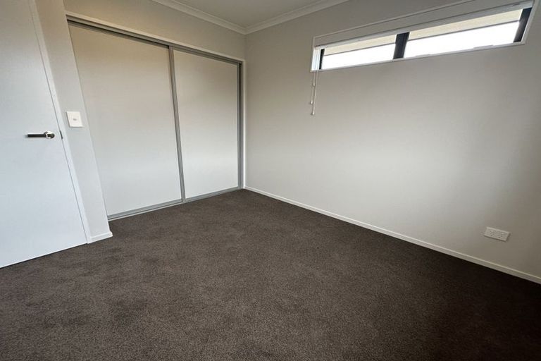 Photo of property in 19 Salkeld Place, Woodend, 7610