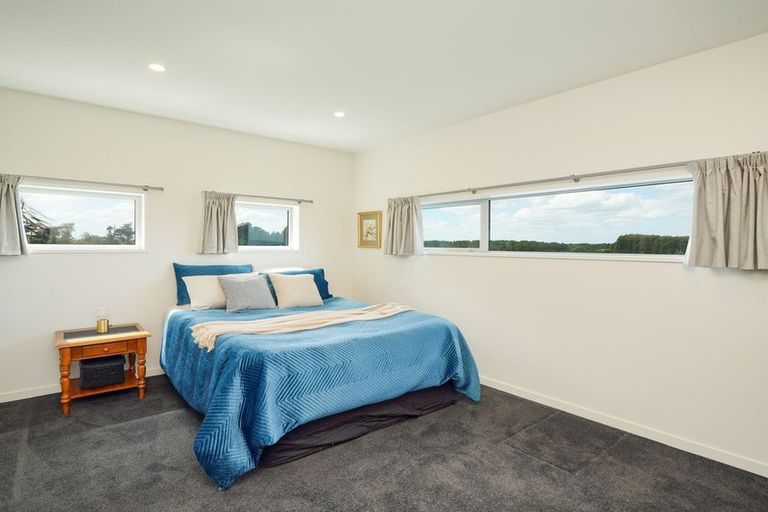 Photo of property in 89 Sunrise Drive, Seaward Bush, Invercargill, 9812