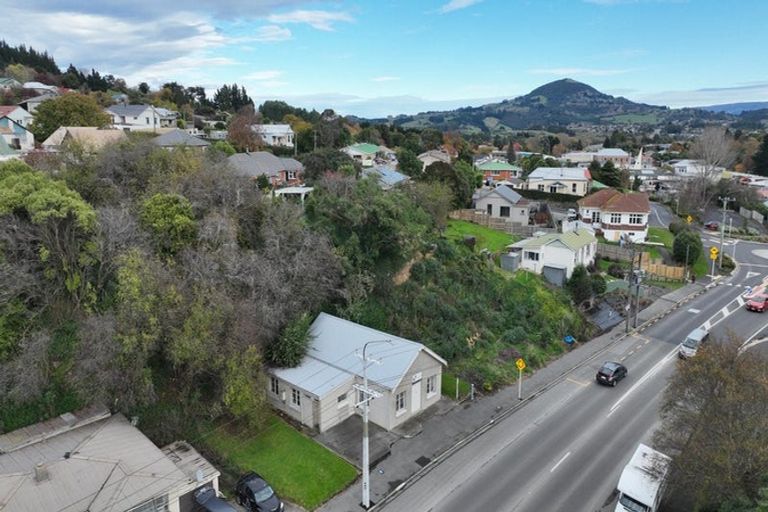 Photo of property in 186 Main South Road, Green Island, Dunedin, 9018