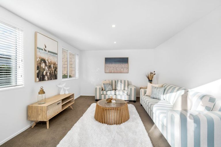 Photo of property in 48c Hatton Road, Orewa, 0931