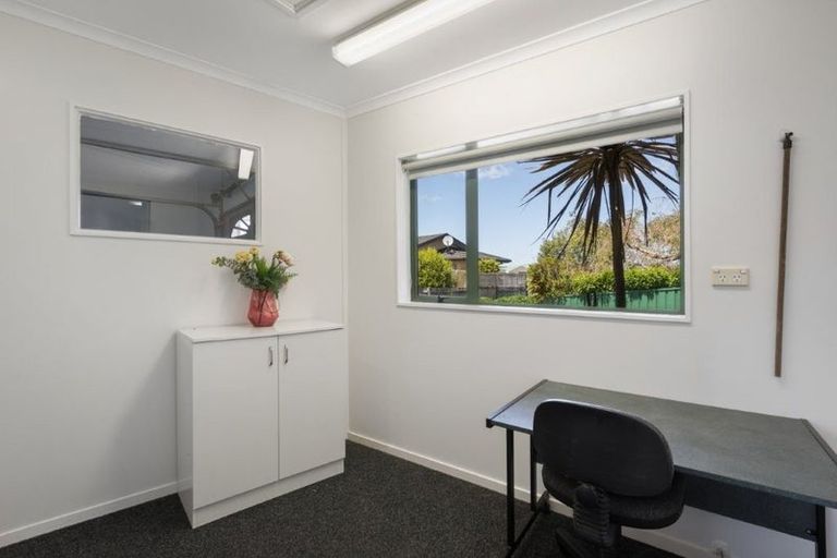 Photo of property in 16 Donegal Place, Katikati, 3129