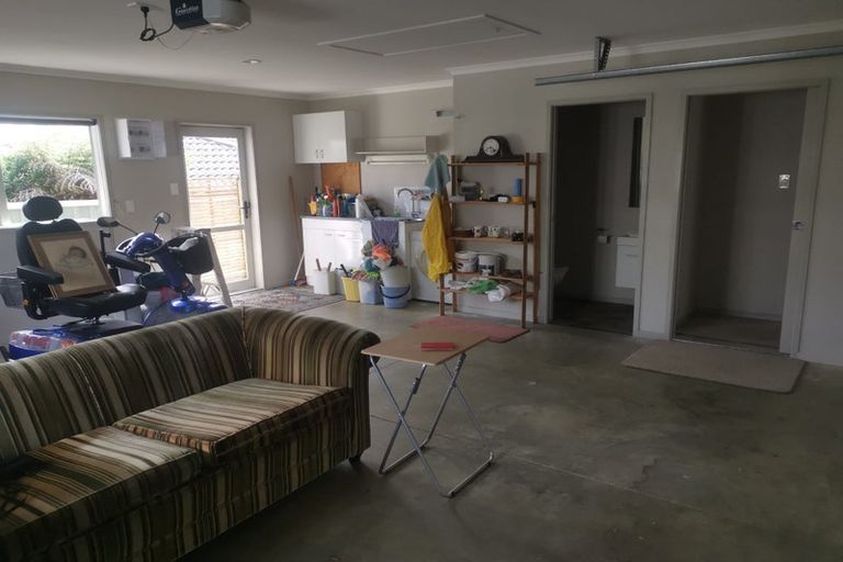 Photo of property in 8unit Village Place, Tuakau, 2121