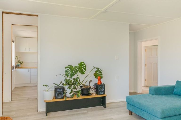 Photo of property in 4 Colvin Street, Westport, 7825