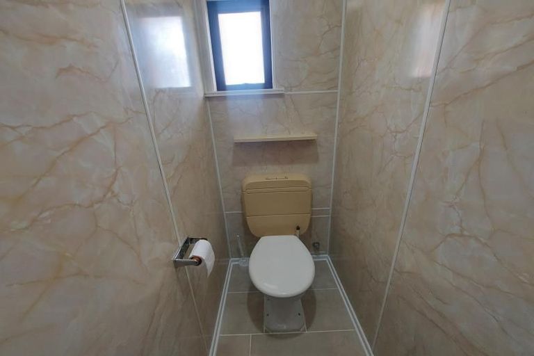 Photo of property in 244 Birkdale Road, Birkdale, Auckland, 0626