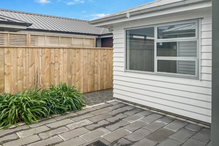 Photo of property in 18 Te Ara O Motutawa, Avalon, Lower Hutt, 5011