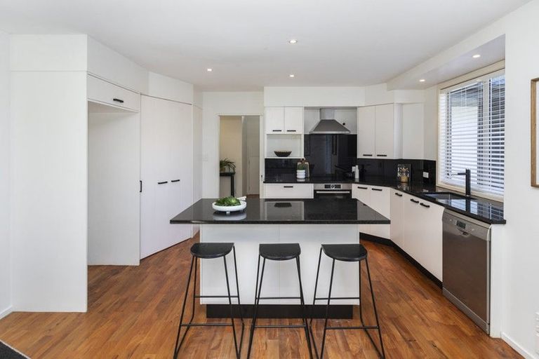 Photo of property in 218a Knowles Street, St Albans, Christchurch, 8052