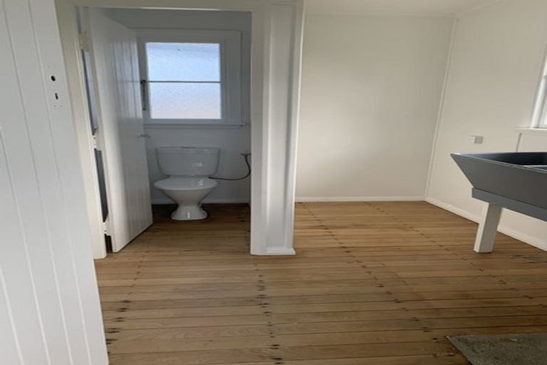 Photo of property in 396 Carrington Street, Upper Vogeltown, New Plymouth, 4310