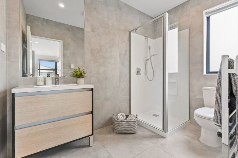 Photo of property in 30 Tyler Davies Drive, Red Beach, 0932