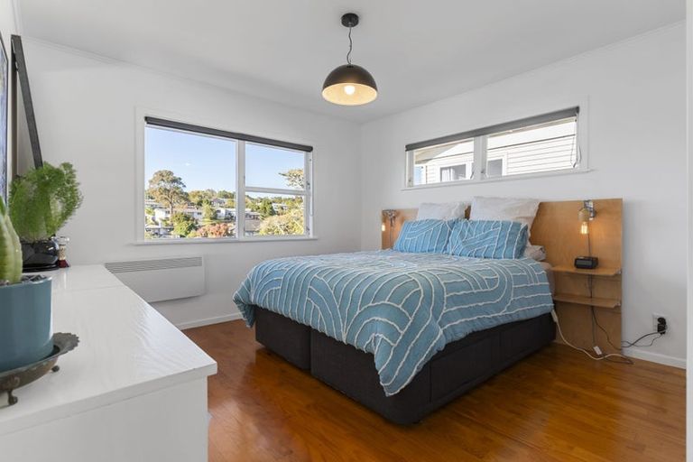 Photo of property in 31 Lingfield Street, Glenfield, Auckland, 0629