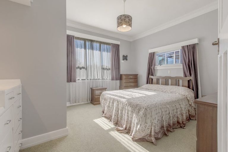 Photo of property in 5 Ruataniwha Street, Waipukurau, 4200