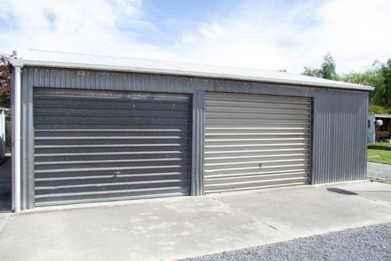 Photo of property in 52 Johnson Street, Milton, 9220