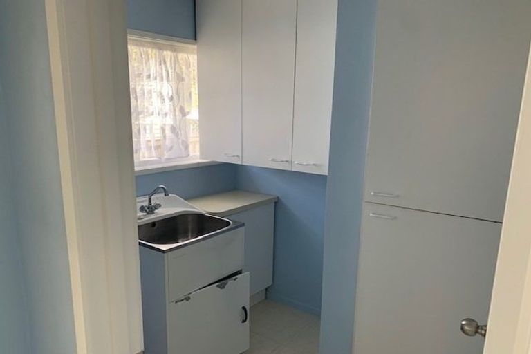 Photo of property in 25 Tamahere Drive, Glenfield, Auckland, 0629