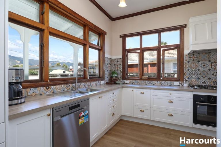 Photo of property in 102a Parkers Road, Tahunanui, Nelson, 7011