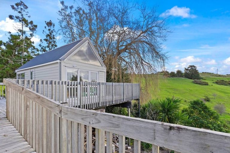 Photo of property in 11 Spur Road, Stillwater, Silverdale, 0993