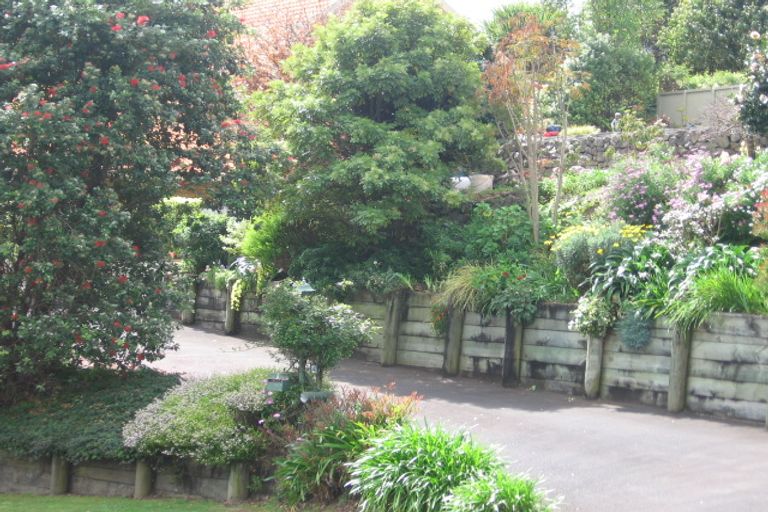 Photo of property in 4 Little John Drive, Bellevue, Tauranga, 3110