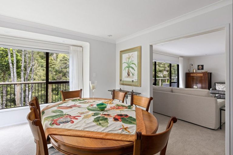 Photo of property in 33 Homewood Place, Chatswood, Auckland, 0626