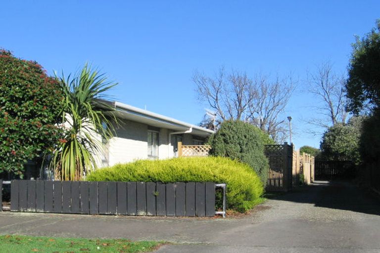 Photo of property in 18 Martin Street, Palmerston North, 4414