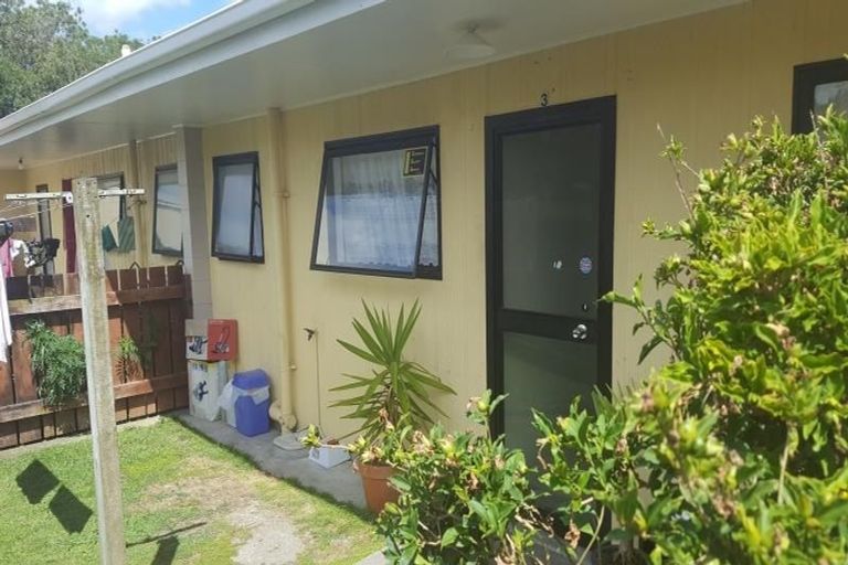 Photo of property in 1/15 Halsey Road, Manurewa, Auckland, 2102