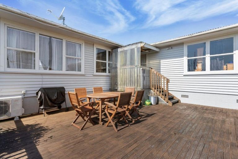Photo of property in 14 Parker Avenue, New Lynn, Auckland, 0600