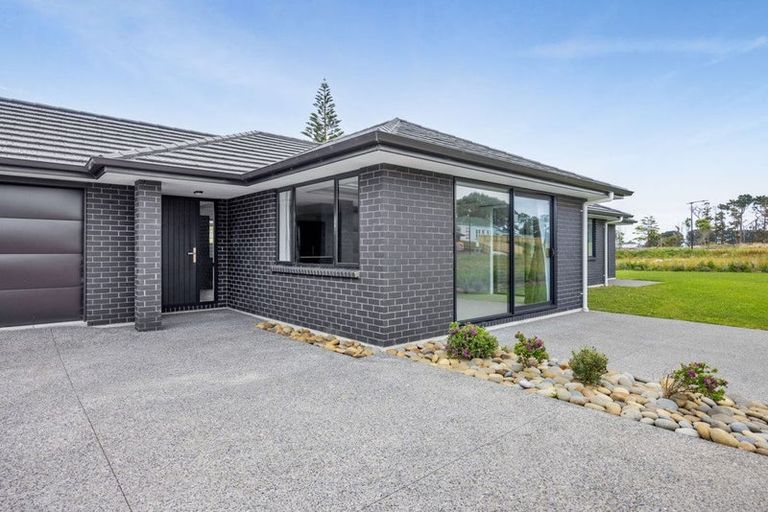 Photo of property in 130b Manawapou Road, Hawera, 4610