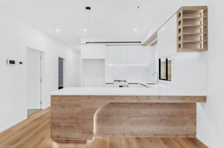 Photo of property in 11 Cronshaw Road, Karaka, Papakura, 2113