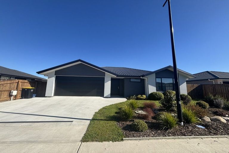 Photo of property in 5 Esher Lane, Richmond, 7020