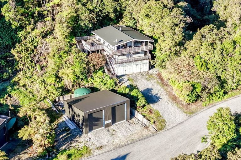 Photo of property in 15 Punga Grove, Lake Kaniere, Kokatahi, 7881