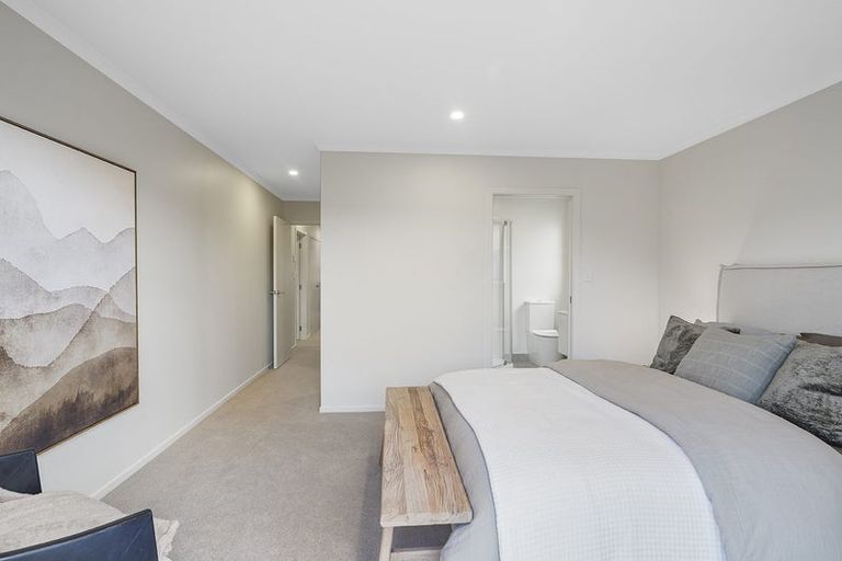 Photo of property in 31 Overton Street, Rototuna North, 3210