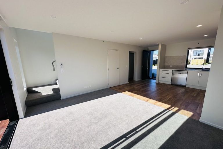 Photo of property in 9/9 Marcroft Street, Woolston, Christchurch, 8062