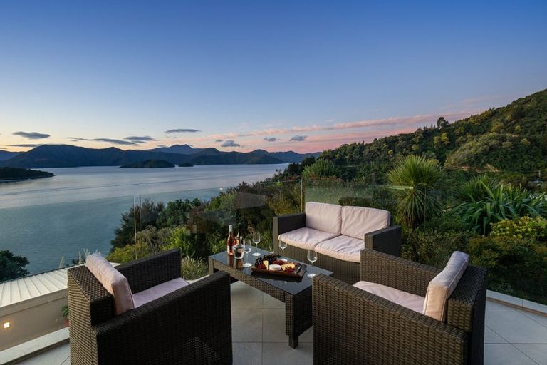 Photo of property in 1 Cooks Ridge, Waikawa, Picton, 7281