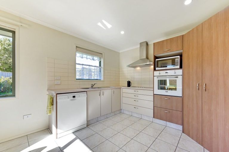 Photo of property in 21 Woodstock Place, Stoke, Nelson, 7011