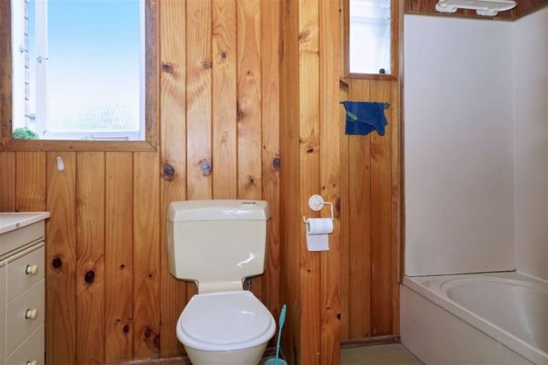 Photo of property in 16 Herbert Street, Te Puke, 3119