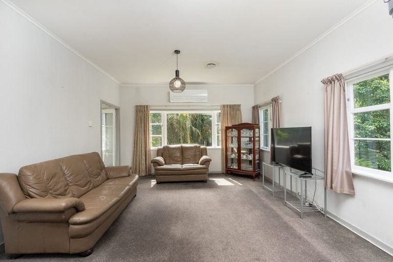 Photo of property in 37 Ngapuke Lane, Parua Bay, 0192