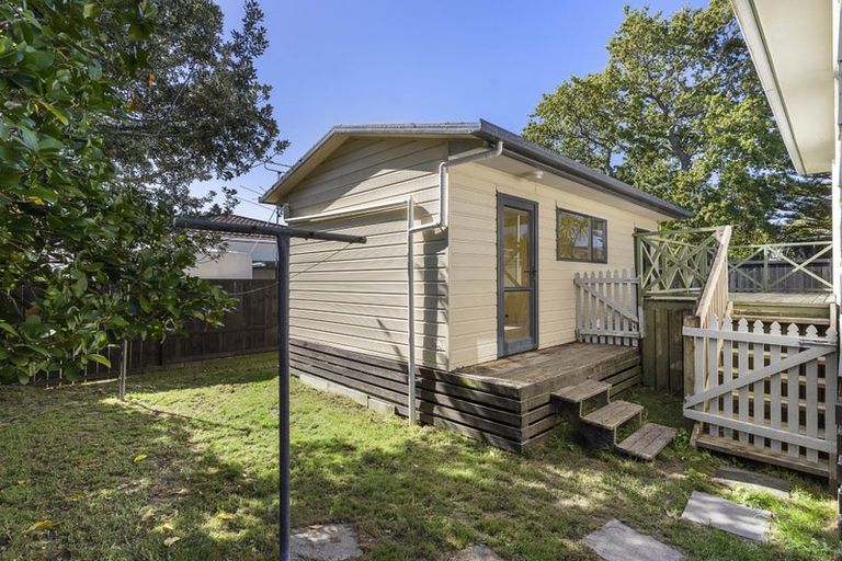 Photo of property in 6b Rawhiti Road, Manly, Whangaparaoa, 0930