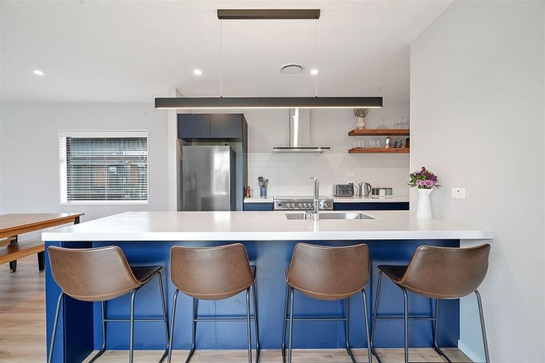 Photo of property in 21 Maurice James Way, Prebbleton, 7604