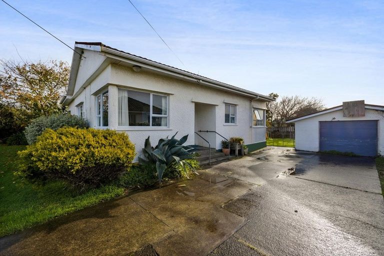 Photo of property in 5 Turuturu Road, Hawera, 4610