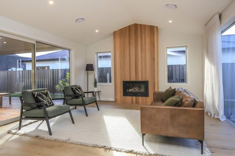 Photo of property in 30 Annie Aranui Drive, Poraiti, 4182