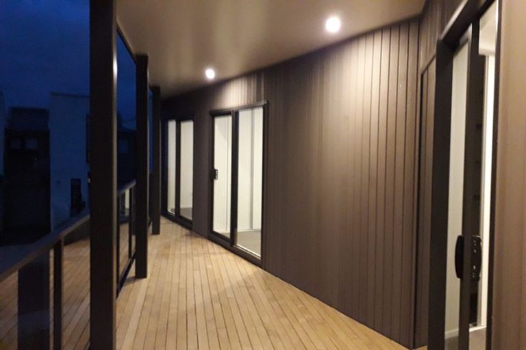 Photo of property in 2 Liquidambar Drive, Hobsonville, Auckland, 0616