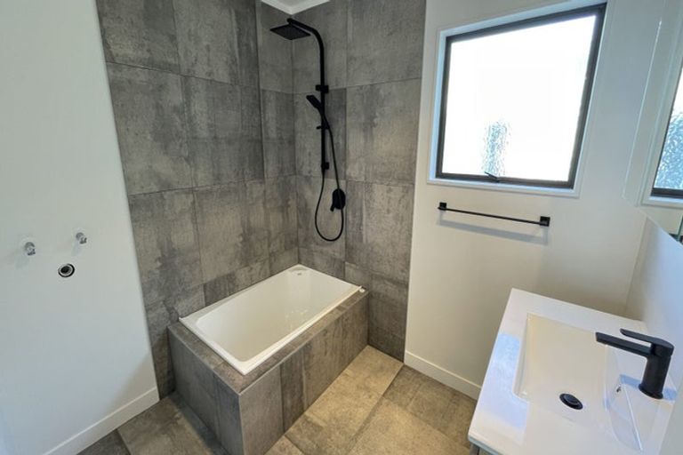 Photo of property in 134a Mcleod Road, Te Atatu South, Auckland, 0610