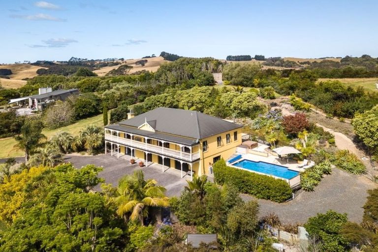 Photo of property in 359 Ridge Road, Mahurangi East, Warkworth, 0982
