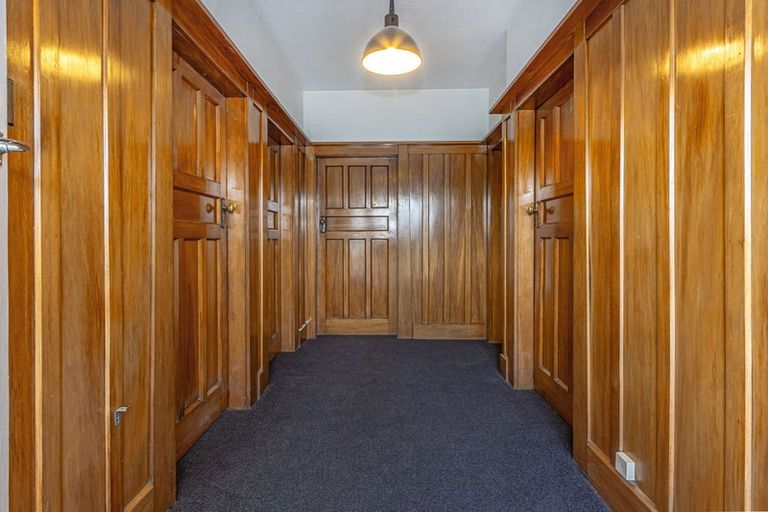 Photo of property in 337 Ferry Road, Waltham, Christchurch, 8011