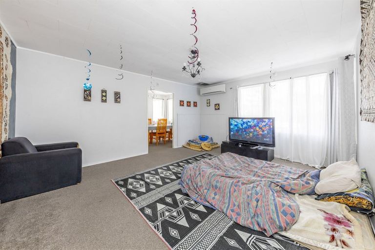 Photo of property in 24 Carter Place, Manurewa, Auckland, 2102