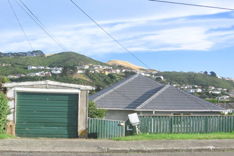 Photo of property in 11 Fisher Street, Johnsonville, Wellington, 6037