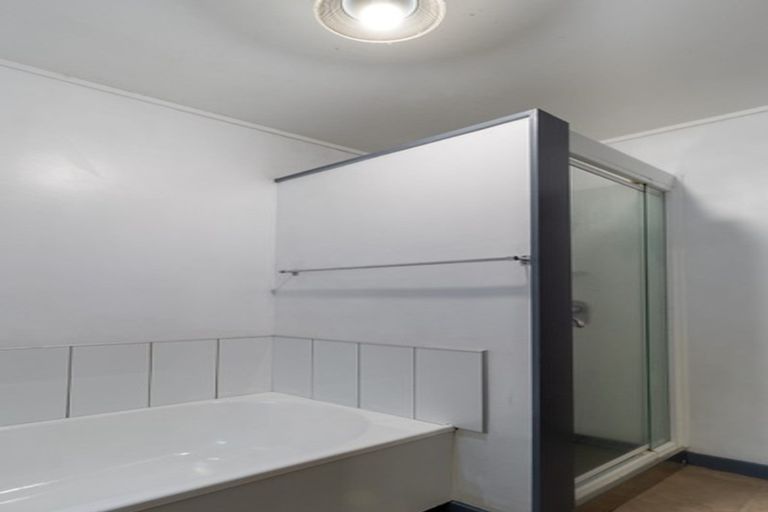 Photo of property in 20 Gebbie Road, Taradale, Napier, 4112