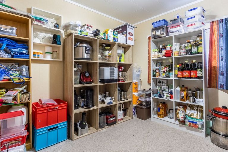 Photo of property in 39 Huia Street, Waikanae, 5036
