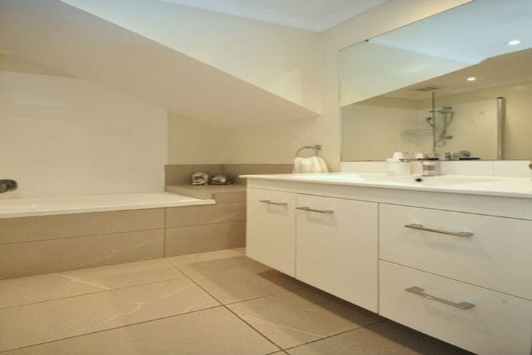 Photo of property in 170 Hobsonville Point Road, Hobsonville, Auckland, 0616