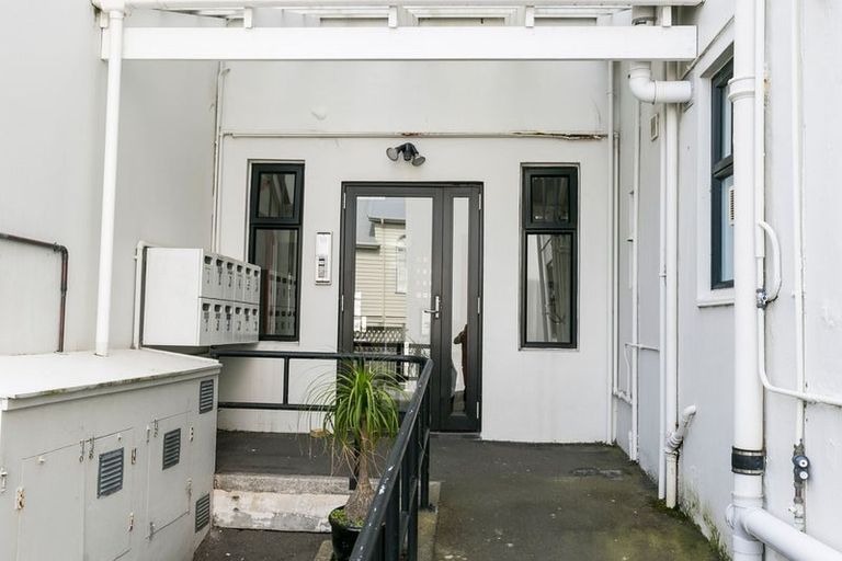 Photo of property in 24u3 Elizabeth Street, Mount Victoria, Wellington, 6011