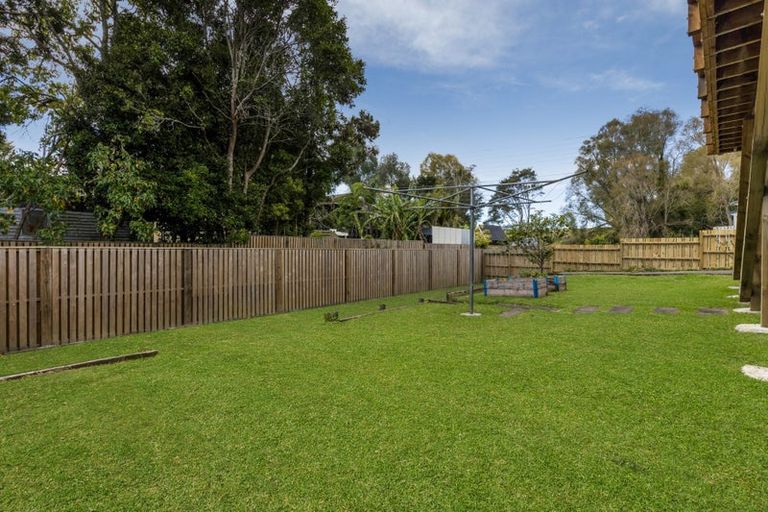 Photo of property in 26 Imperial Place, Henderson, Auckland, 0612